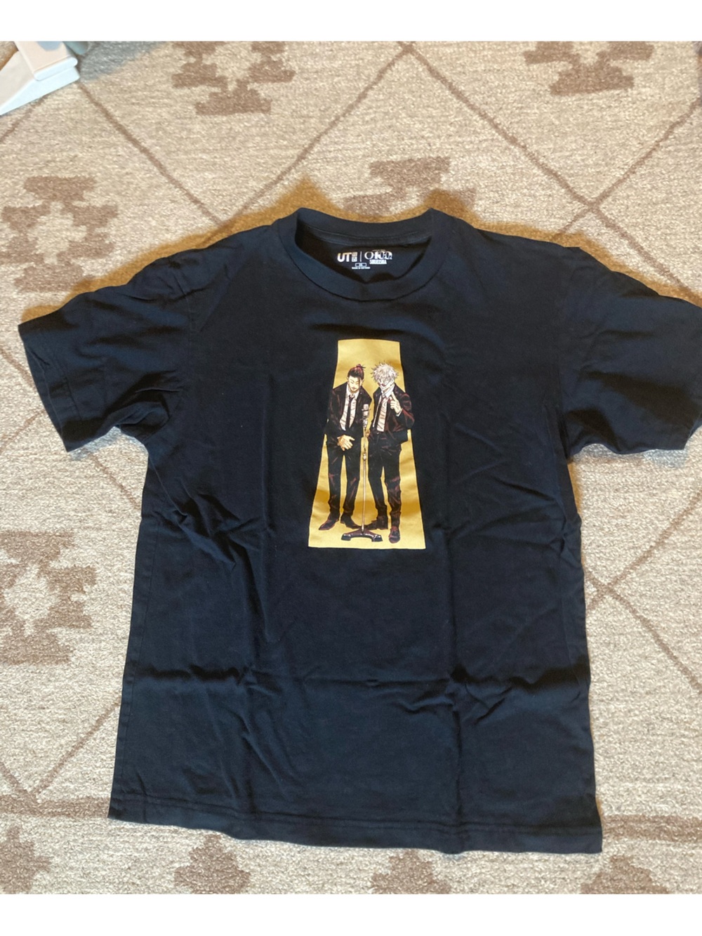 Uniqlo Jujutsu Kaisen Black Graphic Tee